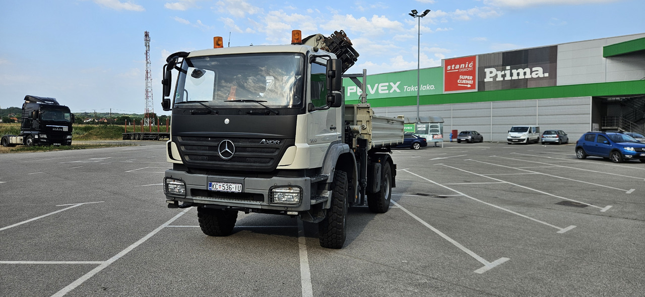 MERCEDES-BENZ Axor 1833 4x4 - Xe cẩu tự hành: hình 4 MERCEDES-BENZ Axor 1833 4x4 - Xe cẩu tự hành: hình 4
