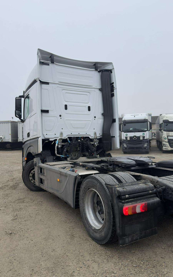 Mercedes-Benz Actros 5 1845 - Xe đầu kéo: hình 4 Mercedes-Benz Actros 5 1845 - Xe đầu kéo: hình 4