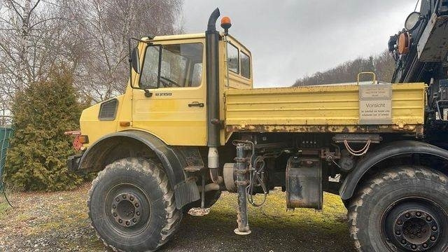 Unimog 2150 - Máy móc xây dựng: hình 2 Unimog 2150 - Máy móc xây dựng: hình 2