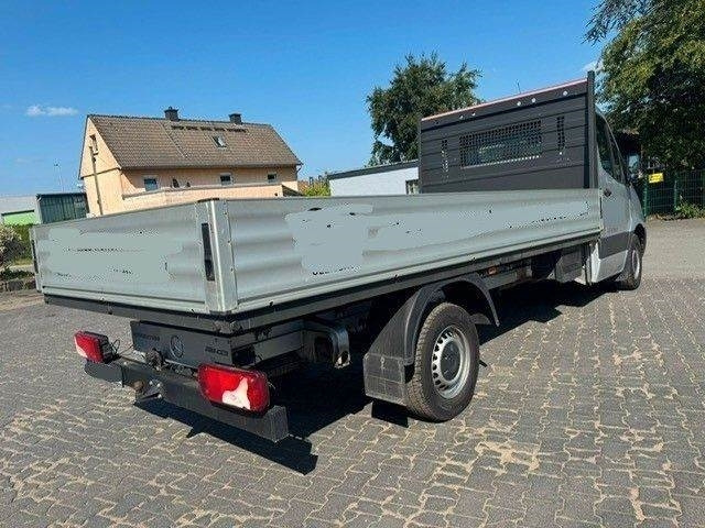 Mercedes-Benz 319 CDI - Xe tải nhỏ phẳng: hình 2 Mercedes-Benz 319 CDI - Xe tải nhỏ phẳng: hình 2