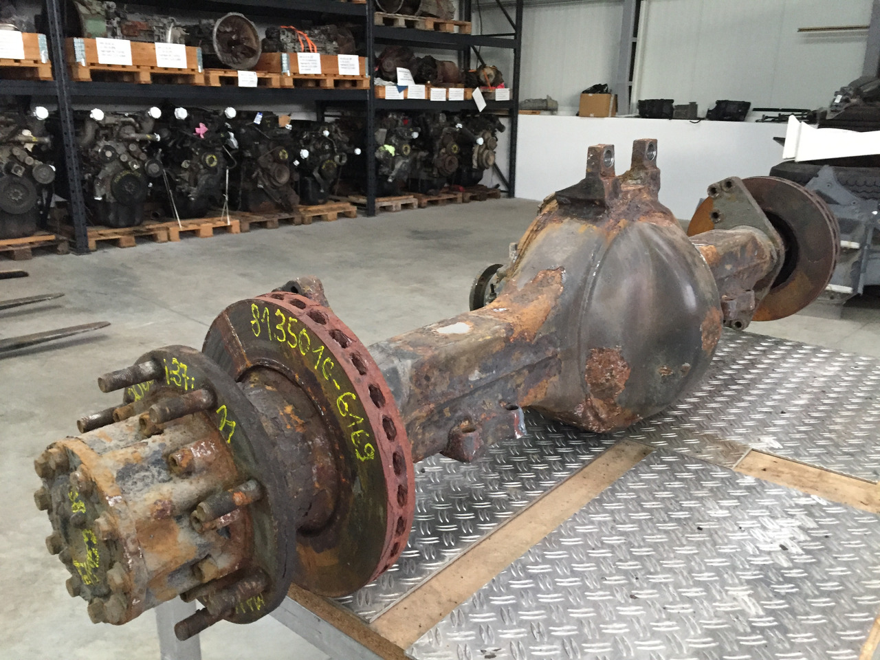 Gebrauchte Hinterachse MAN TGM 15.280, Typ : HY 11 3000, Artikel - Nr. : 81.35010 - 6169 - Trục sau cho Xe tải: hình 2 Gebrauchte Hinterachse MAN TGM 15.280, Typ : HY 11 3000, Artikel - Nr. : 81.35010 - 6169 - Trục sau cho Xe tải: hình 2