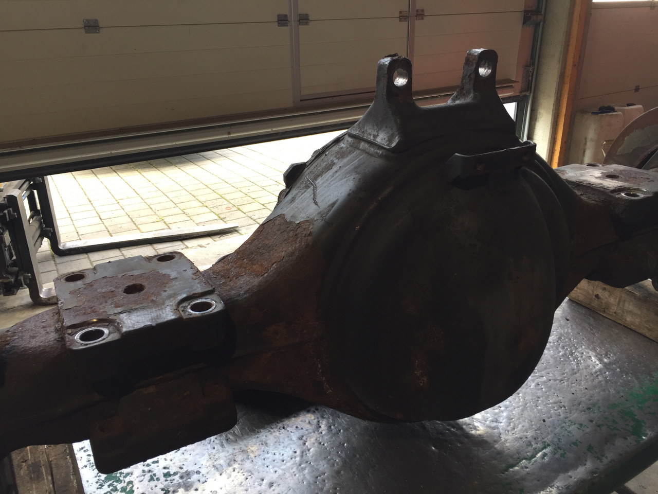 Gebrauchte Hinterradachse DB Axor 1824, Typ : HL6 / 1DCSL - 13, Artikel - Nr. : 99.99999 - 9999 - Trục sau cho Xe tải: hình 3 Gebrauchte Hinterradachse DB Axor 1824, Typ : HL6 / 1DCSL - 13, Artikel - Nr. : 99.99999 - 9999 - Trục sau cho Xe tải: hình 3