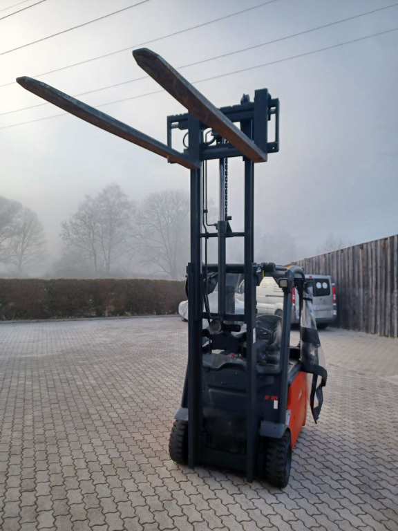 LINDE Stapler E16-01 Duplexmast, Seitenschieber - Xe nâng điện: hình 5 LINDE Stapler E16-01 Duplexmast, Seitenschieber - Xe nâng điện: hình 5