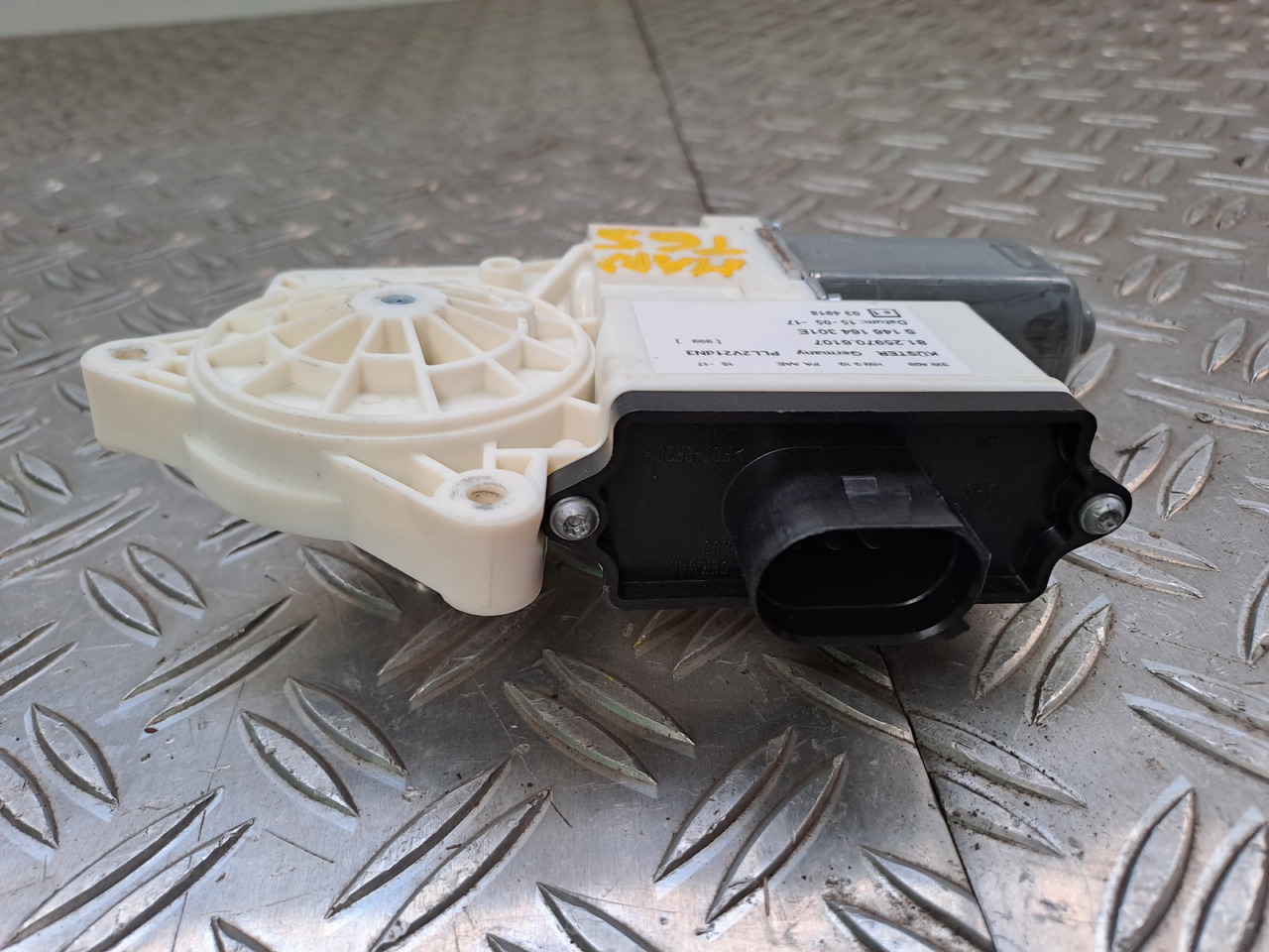 Neuwertiger MAN TGS Elektromotor Fensterheber links, Artikel - Nr. : 81.25970 - 6107 - Động cơ nâng cửa sổ cho Xe tải: hình 2 Neuwertiger MAN TGS Elektromotor Fensterheber links, Artikel - Nr. : 81.25970 - 6107 - Động cơ nâng cửa sổ cho Xe tải: hình 2