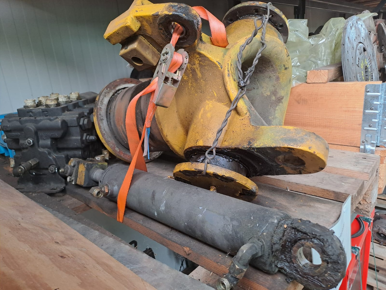 VOLVO L 40 B Drehbock / Drehdurchführung - Thủy lực cho Máy móc xây dựng: hình 5 VOLVO L 40 B Drehbock / Drehdurchführung - Thủy lực cho Máy móc xây dựng: hình 5