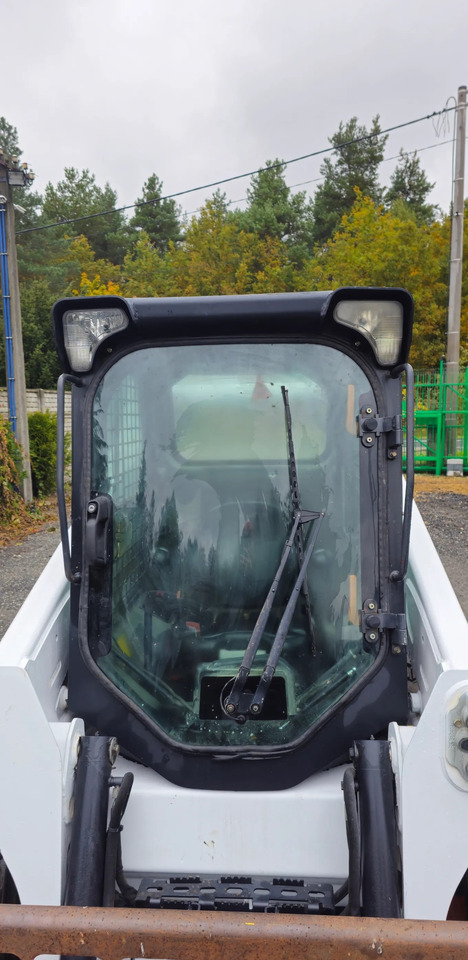 BOBCAT S570 - Máy xúc lật đa năng: hình 3 BOBCAT S570 - Máy xúc lật đa năng: hình 3