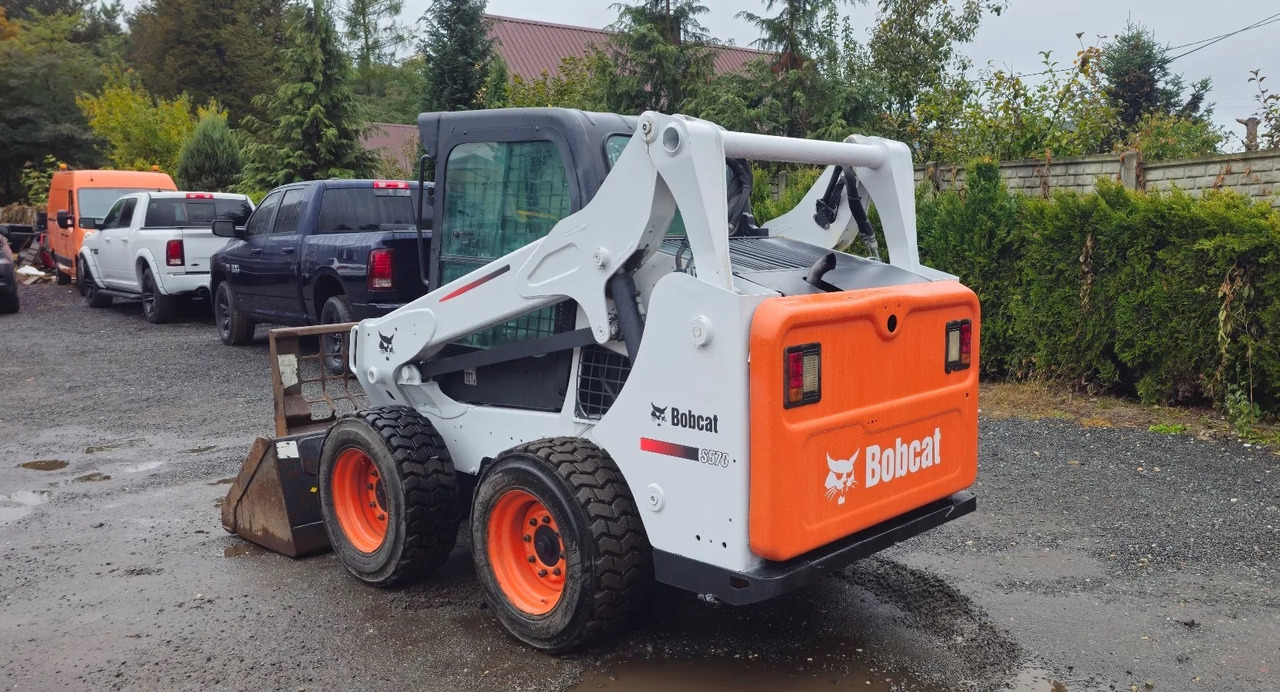 BOBCAT S570 - Máy xúc lật đa năng: hình 1 BOBCAT S570 - Máy xúc lật đa năng: hình 1