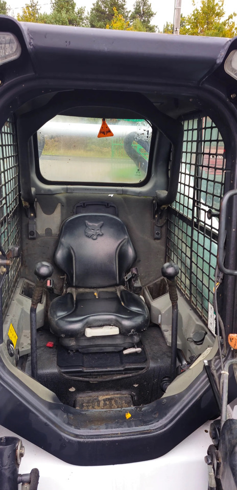BOBCAT S570 - Máy xúc lật đa năng: hình 2 BOBCAT S570 - Máy xúc lật đa năng: hình 2