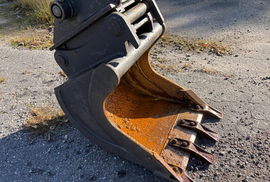 Bobcat E26 - Máy xúc mini: hình 3 Bobcat E26 - Máy xúc mini: hình 3