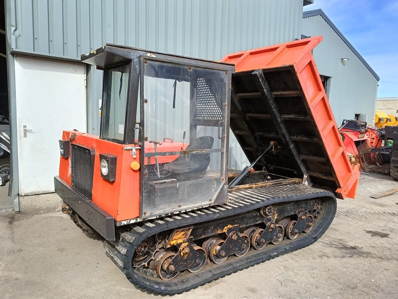 MOROOKA - Xe ben đổ bánh xích: hình 3 MOROOKA - Xe ben đổ bánh xích: hình 3