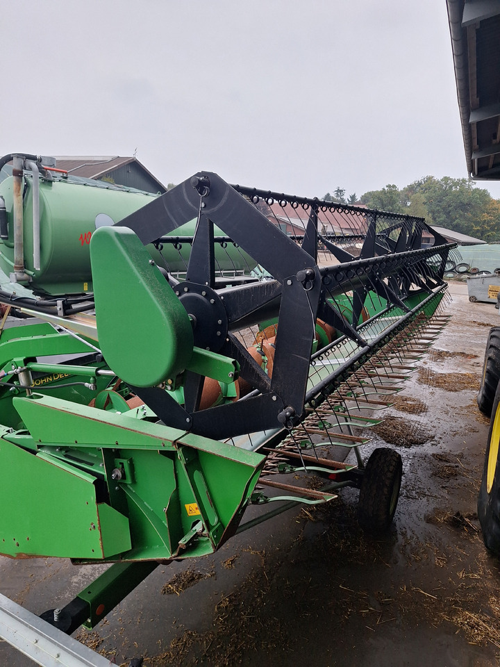 JOHN DEERE T550 - Máy gặt đập: hình 3 JOHN DEERE T550 - Máy gặt đập: hình 3