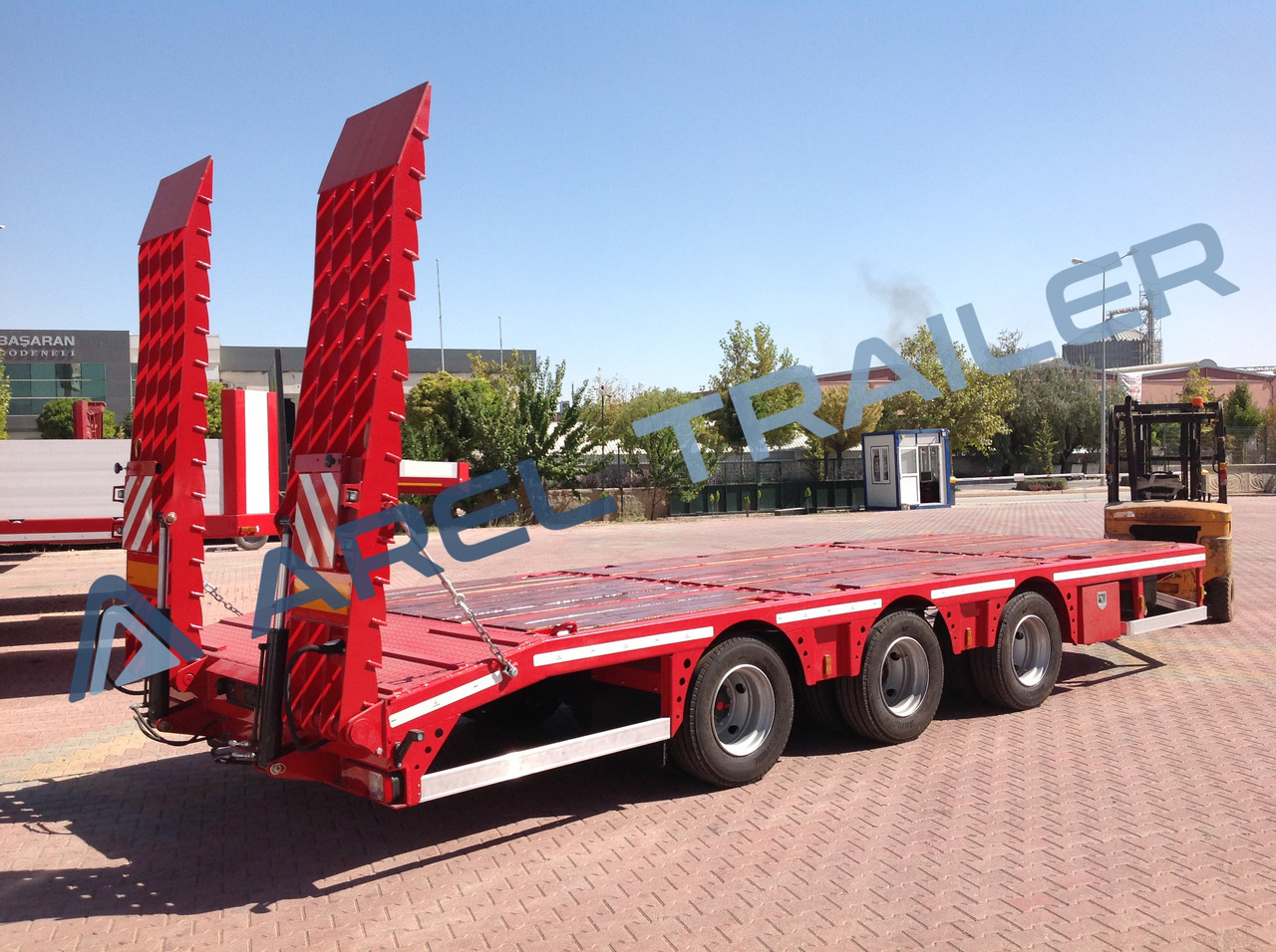 AREL TRAILER 3 AXLE TRIDEM CENTRE AXLE REMORQUE DRAWBAR - Rơ moóc thùng thấp: hình 4 AREL TRAILER 3 AXLE TRIDEM CENTRE AXLE REMORQUE DRAWBAR - Rơ moóc thùng thấp: hình 4