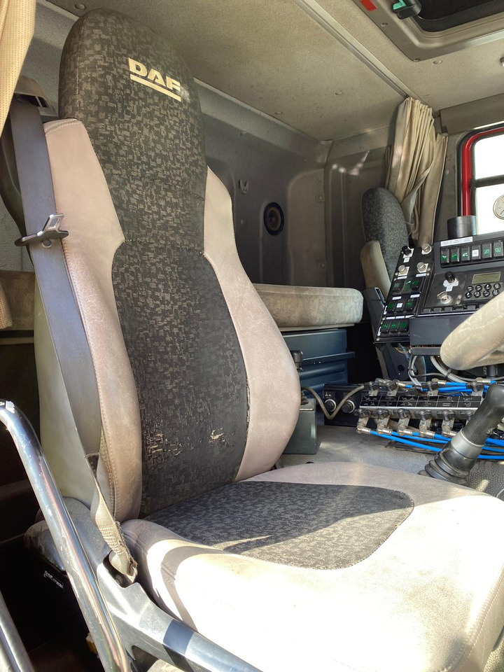 Brock SL480/2KJUMBO S - Xe quét đường: hình 2 Brock SL480/2KJUMBO S - Xe quét đường: hình 2