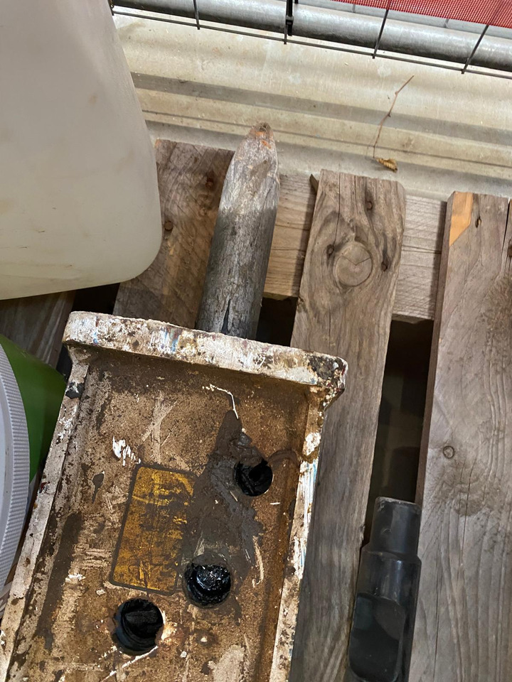 VOLVO ECR25D - Máy xúc mini: hình 4 VOLVO ECR25D - Máy xúc mini: hình 4