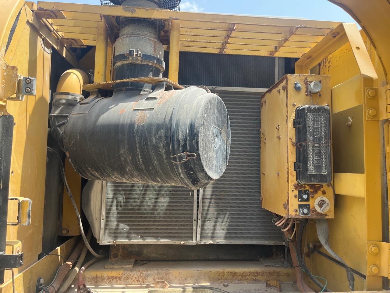 CATERPILLAR 330C - Máy xúc bánh xích: hình 5 CATERPILLAR 330C - Máy xúc bánh xích: hình 5