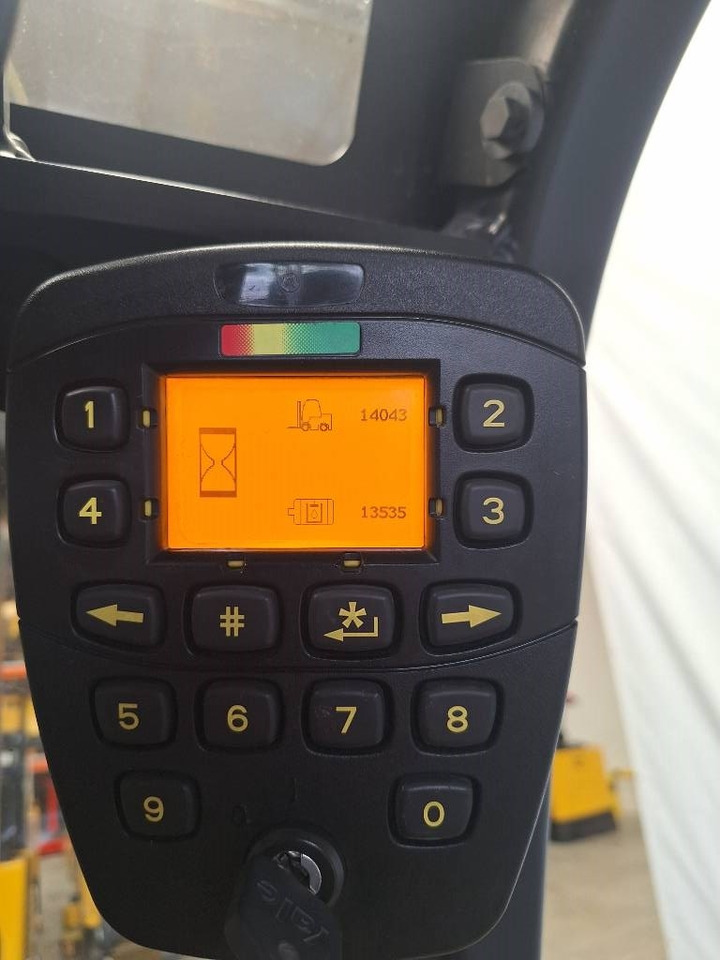 Yale ERP 16 VT - Xe nâng điện: hình 5 Yale ERP 16 VT - Xe nâng điện: hình 5