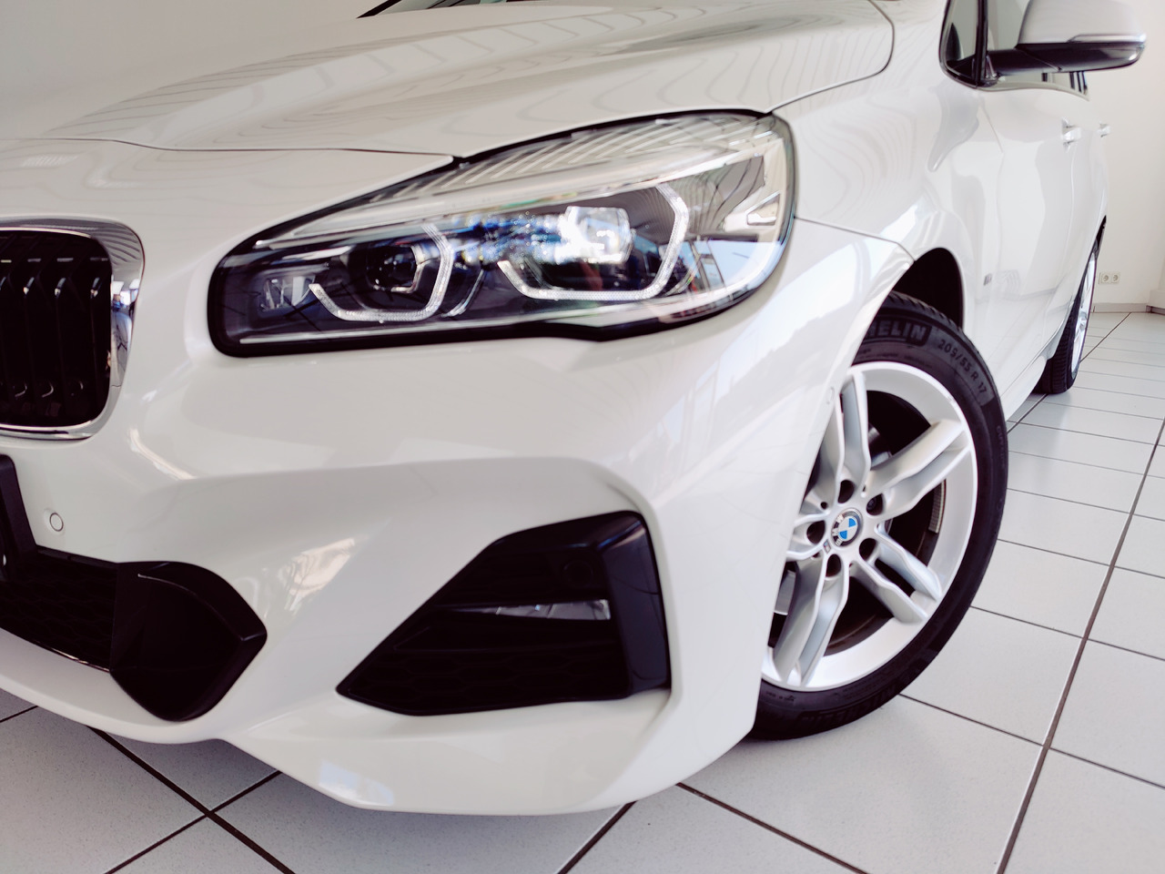 BMW 218 i Gran Tourer M Sport PDC RTTI Navi RüKam LED Apple Android DAB - Xe wagon: hình 2 BMW 218 i Gran Tourer M Sport PDC RTTI Navi RüKam LED Apple Android DAB - Xe wagon: hình 2