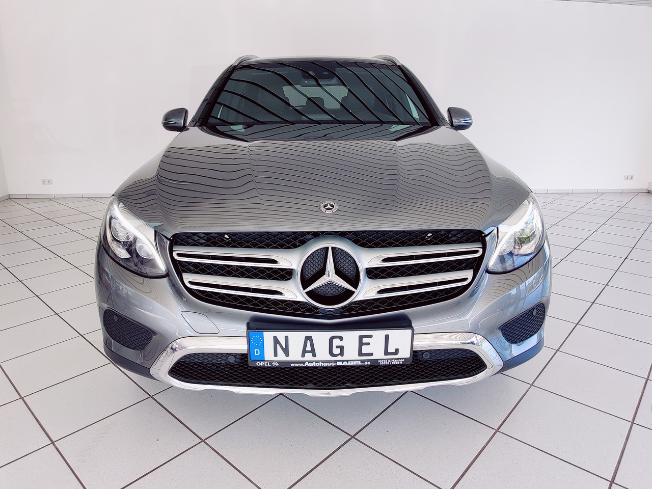 Mercedes-Benz GLC 220 d 4Matic AHK Navi RüKam SHZ - SUV: hình 4 Mercedes-Benz GLC 220 d 4Matic AHK Navi RüKam SHZ - SUV: hình 4