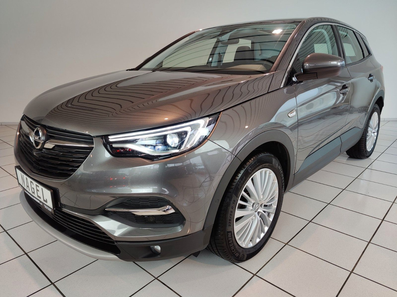 Opel Grandland X 1,2 Business Inno. Navi Leder PDC DAB LED - SUV: hình 1 Opel Grandland X 1,2 Business Inno. Navi Leder PDC DAB LED - SUV: hình 1
