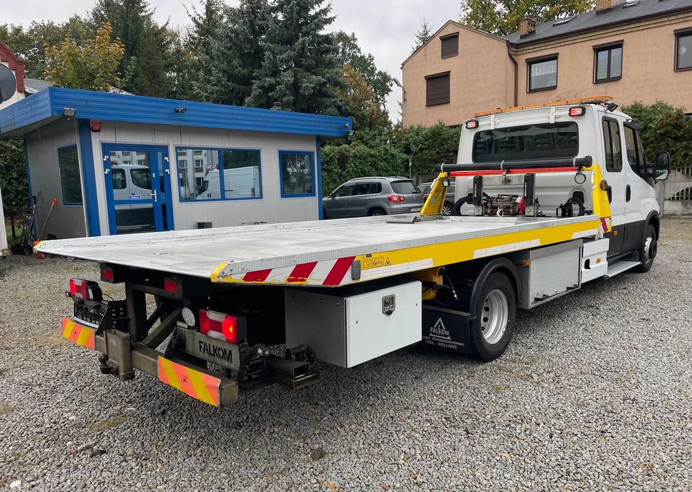 Iveco Daily 70C18 Pomoc drogowa Laweta 2017r - Xe tải kéo: hình 5 Iveco Daily 70C18 Pomoc drogowa Laweta 2017r - Xe tải kéo: hình 5