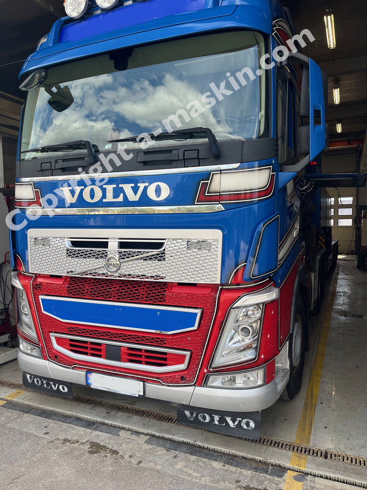 VOLVO FH 540 - Xe tải thùng lửng/ Phẳng, Xe cẩu tự hành: hình 2 VOLVO FH 540 - Xe tải thùng lửng/ Phẳng, Xe cẩu tự hành: hình 2