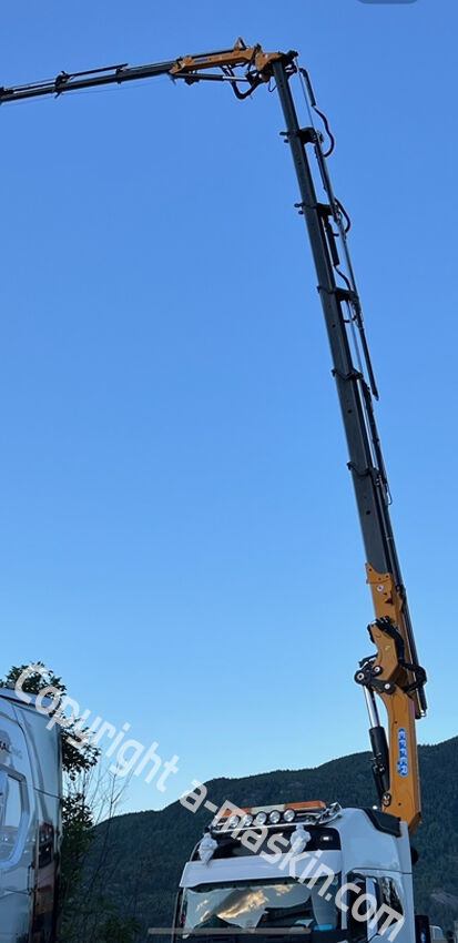 Volvo FH 16.540 - Xe tải thùng lửng/ Phẳng, Xe cẩu tự hành: hình 5 Volvo FH 16.540 - Xe tải thùng lửng/ Phẳng, Xe cẩu tự hành: hình 5