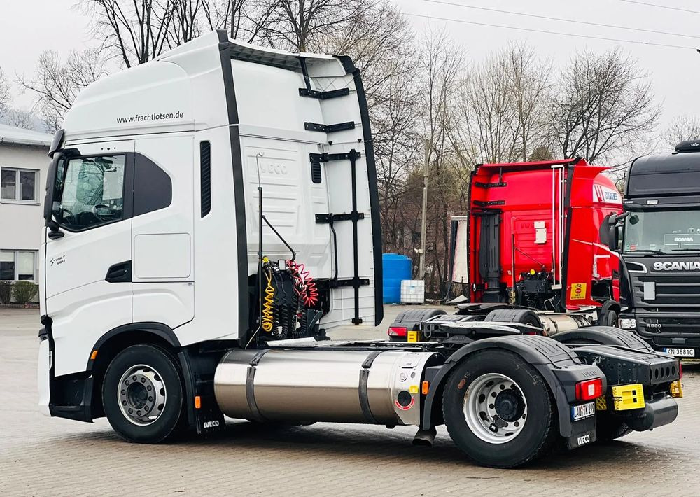 Iveco S-WAY 460 / RETARDER / - Xe đầu kéo: hình 4 Iveco S-WAY 460 / RETARDER / - Xe đầu kéo: hình 4