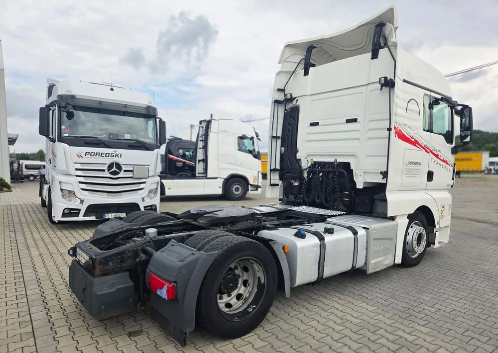 MAN TGX 18.470 - Xe đầu kéo: hình 4 MAN TGX 18.470 - Xe đầu kéo: hình 4