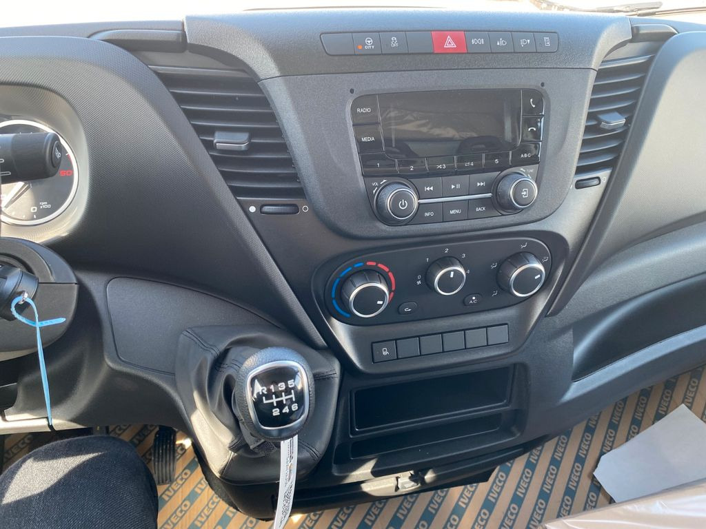 Iveco Daily Koffer mit LBW SOFORT Euro6E Iveco Daily Koffer mit LBW SOFORT Euro6E - Xe tải nhỏ thùng kín: hình 3 Iveco Daily Koffer mit LBW SOFORT Euro6E Iveco Daily Koffer mit LBW SOFORT Euro6E - Xe tải nhỏ thùng kín: hình 3