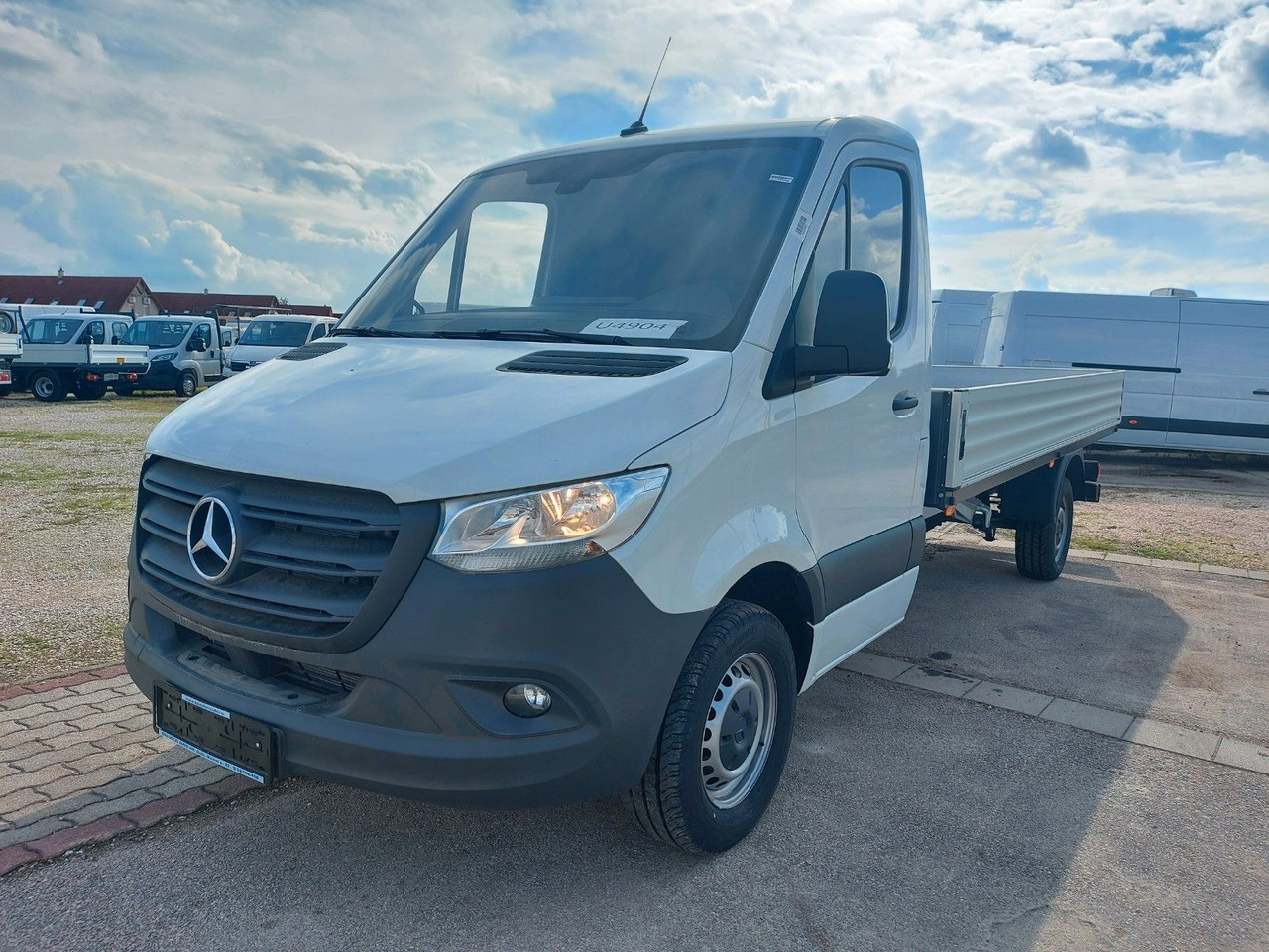 Mercedes-Benz Sprinter 315Pritsche - Xe tải nhỏ phẳng: hình 1 Mercedes-Benz Sprinter 315Pritsche - Xe tải nhỏ phẳng: hình 1