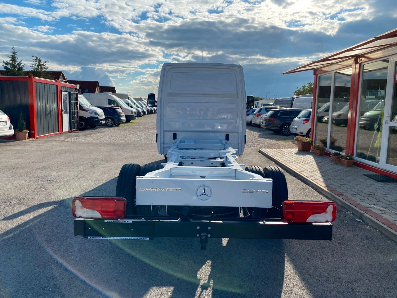 Mercedes-Benz Sprinter 519 Koffer - Xe tải nhỏ thùng kín: hình 4 Mercedes-Benz Sprinter 519 Koffer - Xe tải nhỏ thùng kín: hình 4