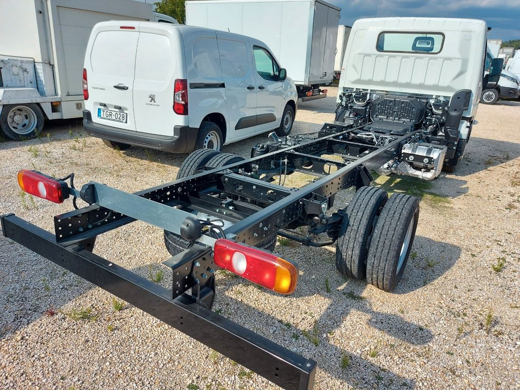 Mitsubishi Canter Fuso Fahrgestell mit wählbar Aufbau - Xe tải khung gầm: hình 3 Mitsubishi Canter Fuso Fahrgestell mit wählbar Aufbau - Xe tải khung gầm: hình 3