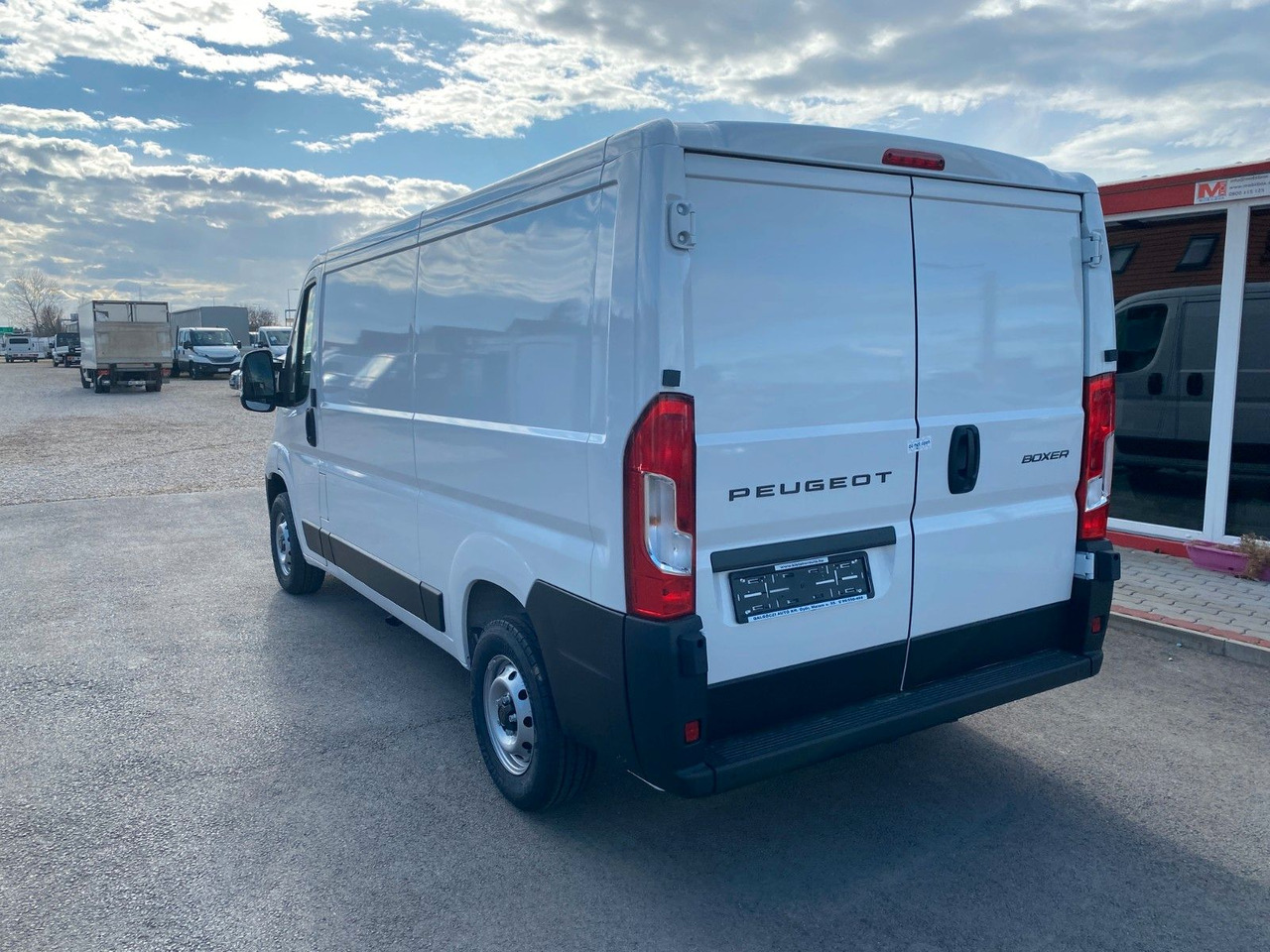 Peugeot Boxer - Xe van nhỏ gọn: hình 2 Peugeot Boxer - Xe van nhỏ gọn: hình 2