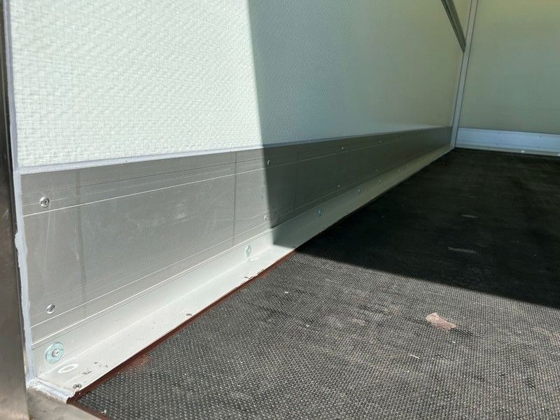 Volkswagen Crafter Koffer - Xe tải nhỏ thùng kín: hình 3 Volkswagen Crafter Koffer - Xe tải nhỏ thùng kín: hình 3