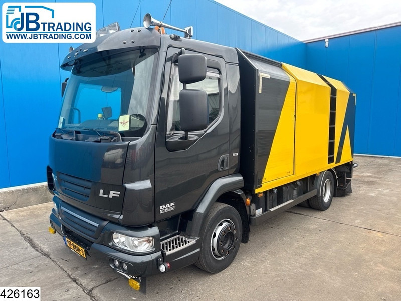 DAF LF45 250 EURO 5, Manual, Bitumen sprayer - Xe bồn: hình 1 DAF LF45 250 EURO 5, Manual, Bitumen sprayer - Xe bồn: hình 1