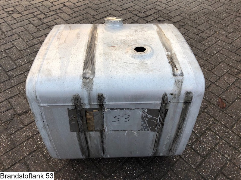 Iveco B 0.74 x D 0.65 x H 0.62 = 300 Liter - Bình nhiên liệu: hình 5 Iveco B 0.74 x D 0.65 x H 0.62 = 300 Liter - Bình nhiên liệu: hình 5