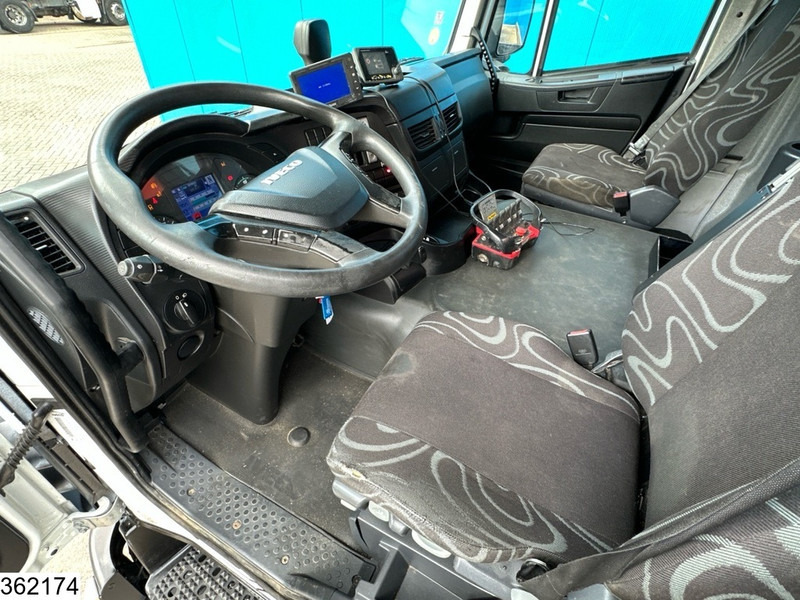 Iveco Stralis 360 6x2, EURO 6, Retarder, Palfinger, Remote, Steering - Xe tải thùng lửng/ Phẳng, Xe cẩu tự hành: hình 5 Iveco Stralis 360 6x2, EURO 6, Retarder, Palfinger, Remote, Steering - Xe tải thùng lửng/ Phẳng, Xe cẩu tự hành: hình 5