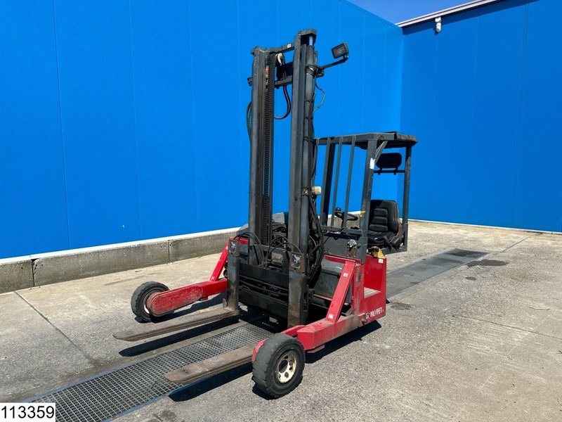 Moffett M4 20.3 3x3, H 3,90 mtr, 2000 KG - Xe nâng gắn tải: hình 3 Moffett M4 20.3 3x3, H 3,90 mtr, 2000 KG - Xe nâng gắn tải: hình 3