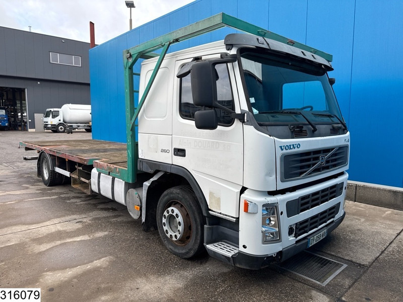 Volvo FM9 260 Manual - Xe tải thùng lửng/ Phẳng: hình 3 Volvo FM9 260 Manual - Xe tải thùng lửng/ Phẳng: hình 3