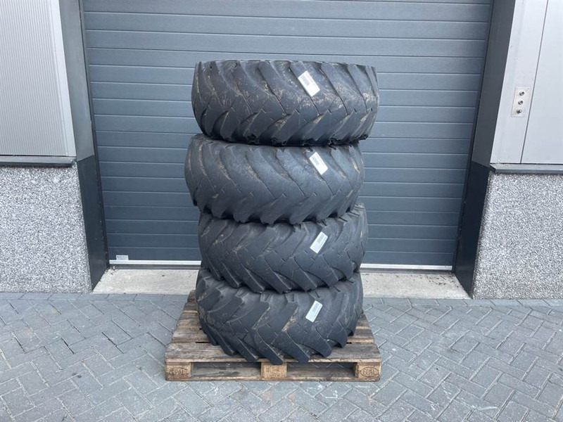 Ahlmann AZ6-Mitas 405/70-20 (16/70-20)-Tire/Reifen/Band - Lốp và vành cho Máy móc xây dựng: hình 1 Ahlmann AZ6-Mitas 405/70-20 (16/70-20)-Tire/Reifen/Band - Lốp và vành cho Máy móc xây dựng: hình 1