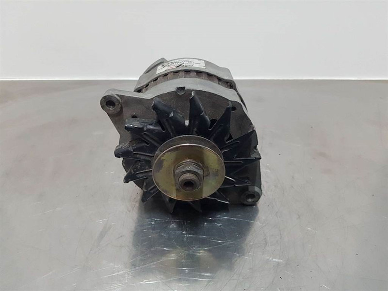 Dynamo 12V 65A-8AR2200L-Alternator/Lichtmaschine/D - Động cơ cho Máy móc xây dựng: hình 2 Dynamo 12V 65A-8AR2200L-Alternator/Lichtmaschine/D - Động cơ cho Máy móc xây dựng: hình 2