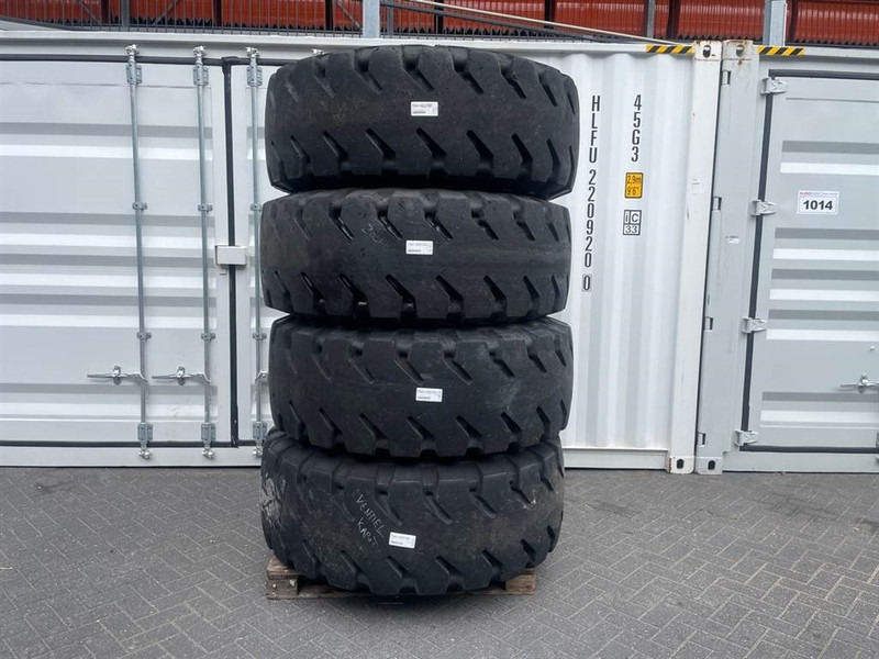 Hyundai HL740-9-Michelin 20.5R25-Tire/Reifen/Band - Lốp và vành cho Máy móc xây dựng: hình 1 Hyundai HL740-9-Michelin 20.5R25-Tire/Reifen/Band - Lốp và vành cho Máy móc xây dựng: hình 1