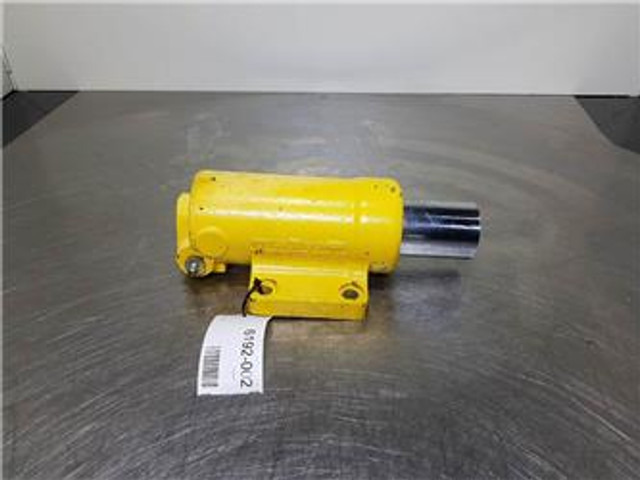 Komatsu PW95 - Support cylinder/Stuetzzylinder - Thủy lực: hình 1 Komatsu PW95 - Support cylinder/Stuetzzylinder - Thủy lực: hình 1