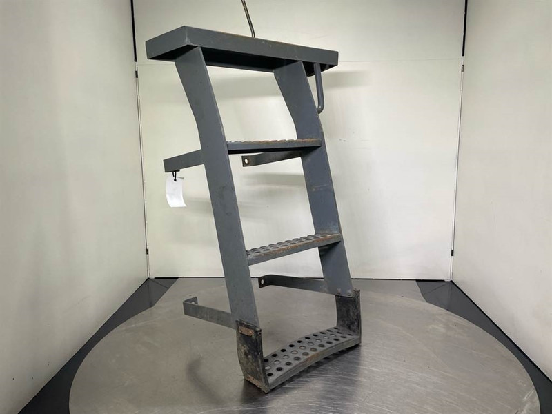 Komatsu WA270-3 - Stair panel/Trittstufen/Traptreden - Khung/ Sườn cho Máy móc xây dựng: hình 1 Komatsu WA270-3 - Stair panel/Trittstufen/Traptreden - Khung/ Sườn cho Máy móc xây dựng: hình 1