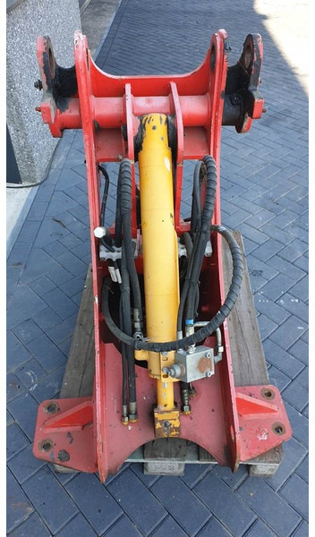 Komatsu WA70-5 - Chassis/Frame - Khung/ Sườn cho Máy móc xây dựng: hình 2 Komatsu WA70-5 - Chassis/Frame - Khung/ Sườn cho Máy móc xây dựng: hình 2