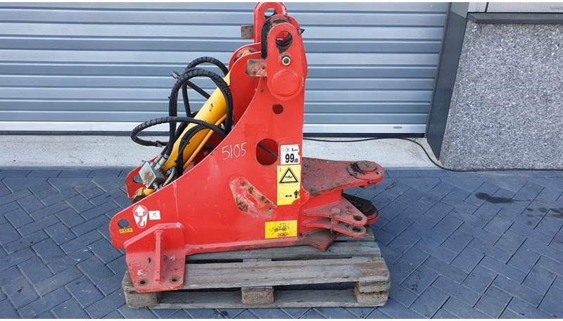 Komatsu WA70-5 - Chassis/Frame - Khung/ Sườn cho Máy móc xây dựng: hình 1 Komatsu WA70-5 - Chassis/Frame - Khung/ Sườn cho Máy móc xây dựng: hình 1