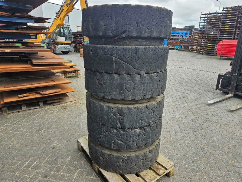 Liebherr 10.00-20 - Tire/Reifen/Band - Lốp và vành cho Máy móc xây dựng: hình 3 Liebherr 10.00-20 - Tire/Reifen/Band - Lốp và vành cho Máy móc xây dựng: hình 3
