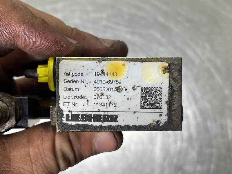 Liebherr L524-10444143 / 11341172-Lubricating system - Khung/ Sườn cho Máy móc xây dựng: hình 5 Liebherr L524-10444143 / 11341172-Lubricating system - Khung/ Sườn cho Máy móc xây dựng: hình 5
