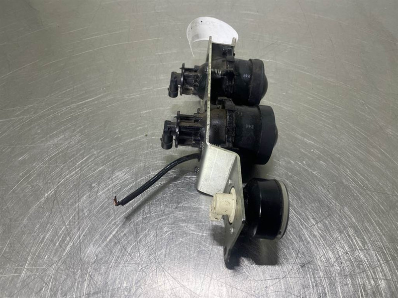 Mecalac 12MTX-5170184/5170185/5170186-Light/Leuchte - Linh kiện điện cho Máy móc xây dựng: hình 3 Mecalac 12MTX-5170184/5170185/5170186-Light/Leuchte - Linh kiện điện cho Máy móc xây dựng: hình 3