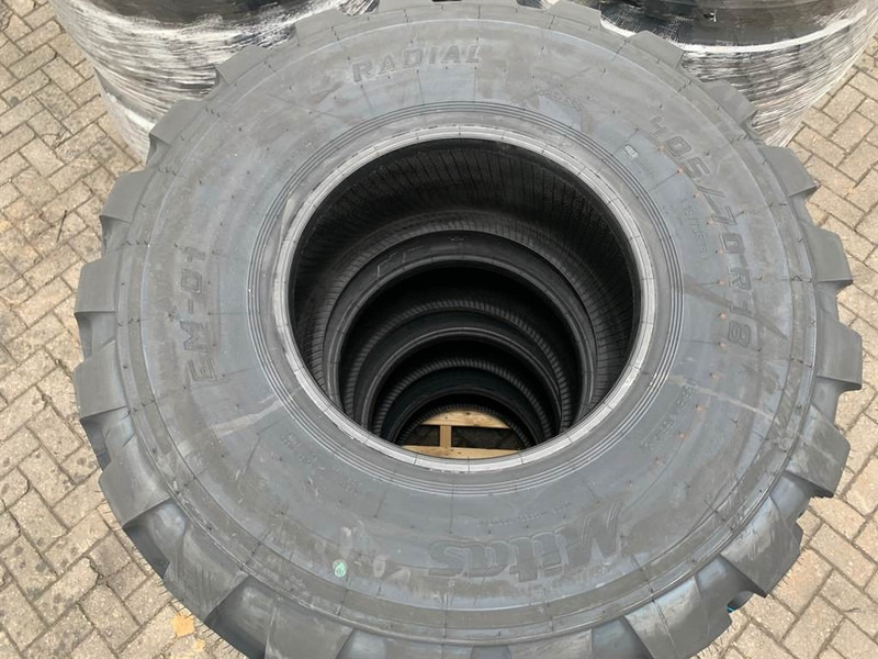 Mitas 405/70R18 (16/70R18) - Tyre/Reifen/Band - Lốp cho Máy móc xây dựng: hình 4 Mitas 405/70R18 (16/70R18) - Tyre/Reifen/Band - Lốp cho Máy móc xây dựng: hình 4